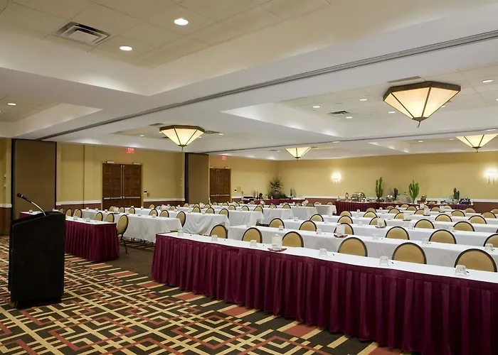 Wyndham Phoenix Airport - Hotel 3*
