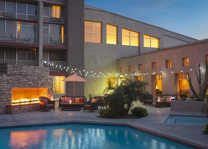 Wyndham Phoenix Airport - 3*