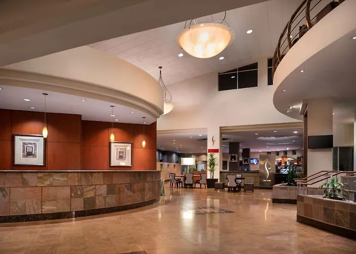 Hotel Wyndham Phoenix Airport - 3*