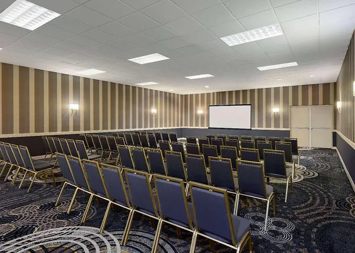 Wyndham Phoenix Airport -