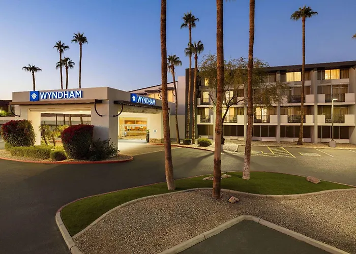 Wyndham Phoenix Airport - Hotel 3*