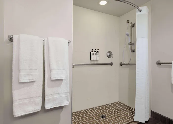 Wyndham Phoenix Airport -